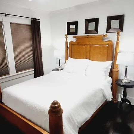 Charming And Comfortable! Medford Extérieur photo